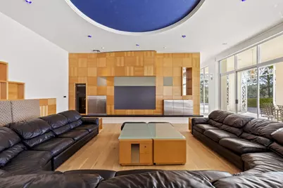 15 Boroughwood Pl, Hillsborough, CA 94010 - Photo 89