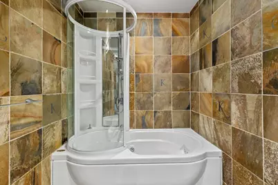 15 Boroughwood Pl, Hillsborough, CA 94010 - Photo 53