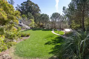 15 Boroughwood Pl, Hillsborough, CA 94010 - Photo 109