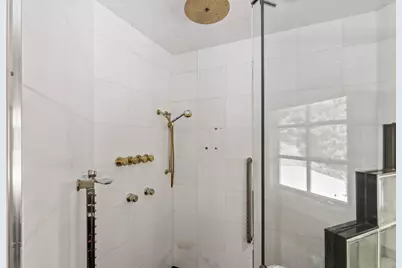 15 Boroughwood Pl, Hillsborough, CA 94010 - Photo 75