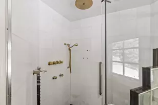 15 Boroughwood Pl, Hillsborough, CA 94010 - Photo 75