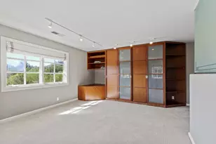 15 Boroughwood Pl, Hillsborough, CA 94010 - Photo 55