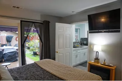 1524 Jasmine St B, San Mateo, CA 94402 - Photo 1