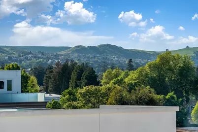 7922 Regional Cmn, Dublin, CA 94568 - Photo 5