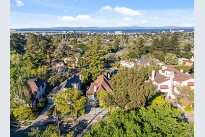 1466 Alvarado Ave, Burlingame, CA 94010 - Photo 63