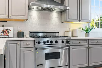 1466 Alvarado Ave, Burlingame, CA 94010 - Photo 19