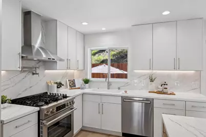 2 Celia Ct, Pacifica, CA 94044 - Photo 11