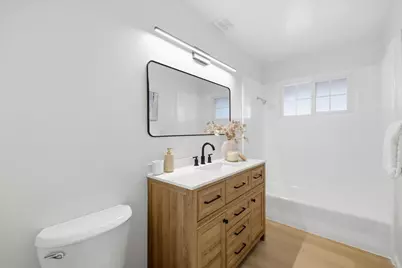 681 Coakley Dr, San Jose, CA 95117 - Photo 29