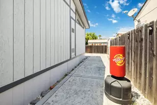 500 W 10th St 79, Gilroy, CA 95020 - Photo 31