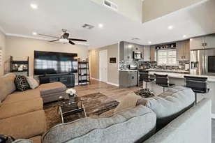 500 W 10th St 79, Gilroy, CA 95020 - Photo 5