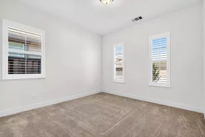 2080 White Oak Dr, Hollister, CA 95023 - Photo 5