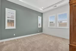 2080 White Oak Dr, Hollister, CA 95023 - Photo 15