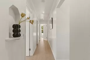 27 Yarnall Pl, Redwood City, CA 94063 - Photo 13