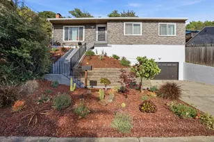 8622 Thermal St, Oakland, CA 94605 - Photo 1