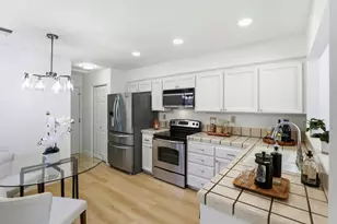 17101 Creekside Cir, Morgan Hill, CA 95037 - Photo 11