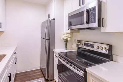 381 Half Moon Ln 209, Daly City, CA 94015 - Photo 7