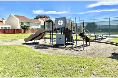 31 Barcelona Cir, Redwood City, CA 94065 - Photo 45