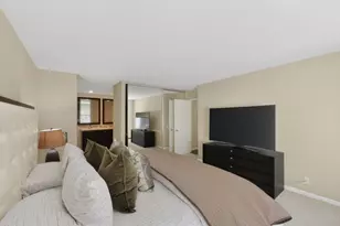 31 Barcelona Cir, Redwood City, CA 94065 - Photo 19