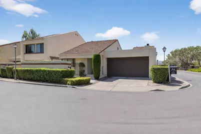 31 Barcelona Cir, Redwood City, CA 94065 - Photo 3