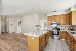 1974 Rainier Dr, Los Banos, CA 93635 - Photo 11