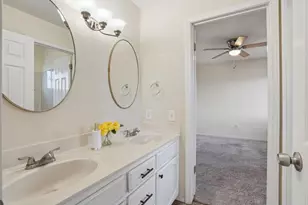 1974 Rainier Dr, Los Banos, CA 93635 - Photo 37