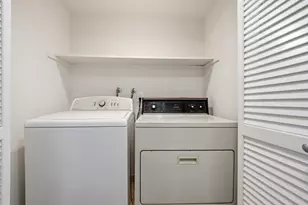 22475 McClellan Rd, Cupertino, CA 95014 - Photo 35