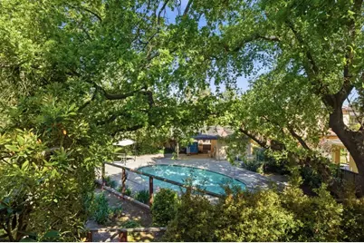 22475 McClellan Rd, Cupertino, CA 95014 - Photo 33