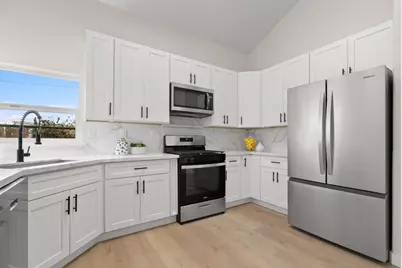 2170 Clearview Dr, Hollister, CA 95023 - Photo 11