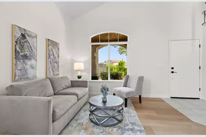 2170 Clearview Dr, Hollister, CA 95023 - Photo 5