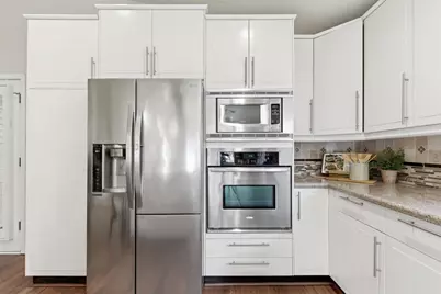 810 Capitola Dr, Hollister, CA 95023 - Photo 11