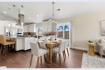 810 Capitola Dr, Hollister, CA 95023 - Photo 7