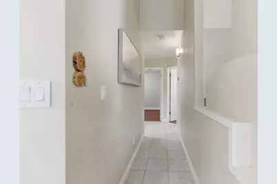 810 Capitola Dr, Hollister, CA 95023 - Photo 15