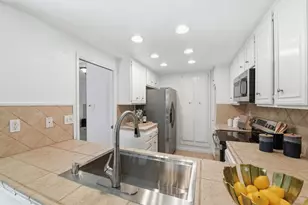 1940 Huxley Ct, San Jose, CA 95125 - Photo 11