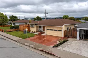 1094 Bermuda Dr, San Mateo, CA 94403 - Photo 3