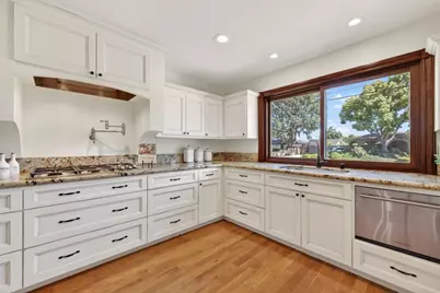 216 Rodonovan Dr, Santa Clara, CA 95051 - Photo 13