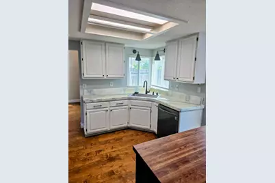 2212 Thurton Dr, Roseville, CA 95747 - Photo 5