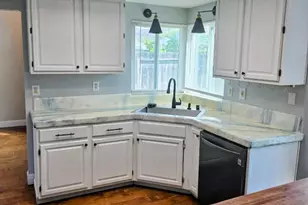 2212 Thurton Dr, Roseville, CA 95747 - Photo 5