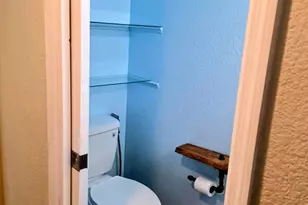 2212 Thurton Dr, Roseville, CA 95747 - Photo 9