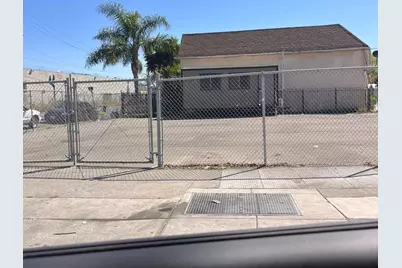 580 105th Ave, Oakland, CA 94603 - Photo 3