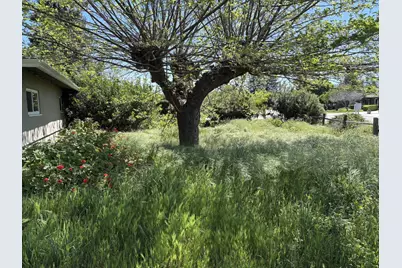 17951 Los Felice Dr, Saratoga, CA 95070 - Photo 15