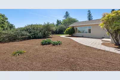 27133 Adonna Ct, Los Altos Hills, CA 94022 - Photo 7