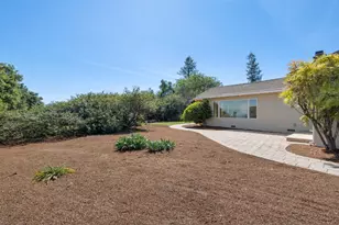 27133 Adonna Ct, Los Altos Hills, CA 94022 - Photo 7