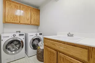 7013 Silver Fox Dr, San Jose, CA 95120 - Photo 35