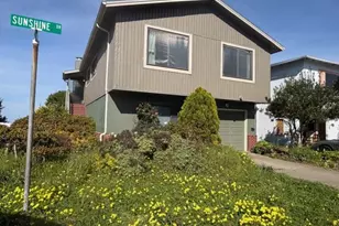 295 Edgewood Dr, Pacifica, CA 94044 - Photo 1