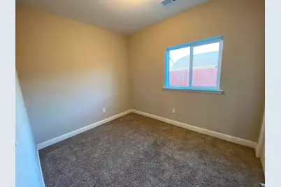 526 Castlerock Ct, Los Banos, CA 93635 - Photo 7