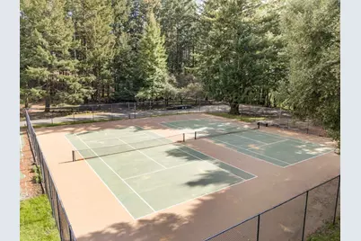 18453 Las Cumbres Rd, Los Gatos, CA 95033 - Photo 53