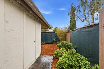 152 Castillion Ter, Santa Cruz, CA 95060 - Photo 23