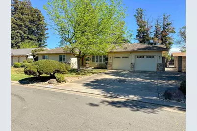 19400 Desiree Ln, Woodbridge, CA 95258 - Photo 3