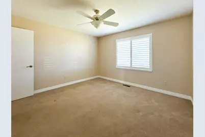 19400 Desiree Ln, Woodbridge, CA 95258 - Photo 29