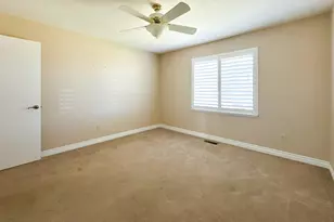 19400 Desiree Ln, Woodbridge, CA 95258 - Photo 29